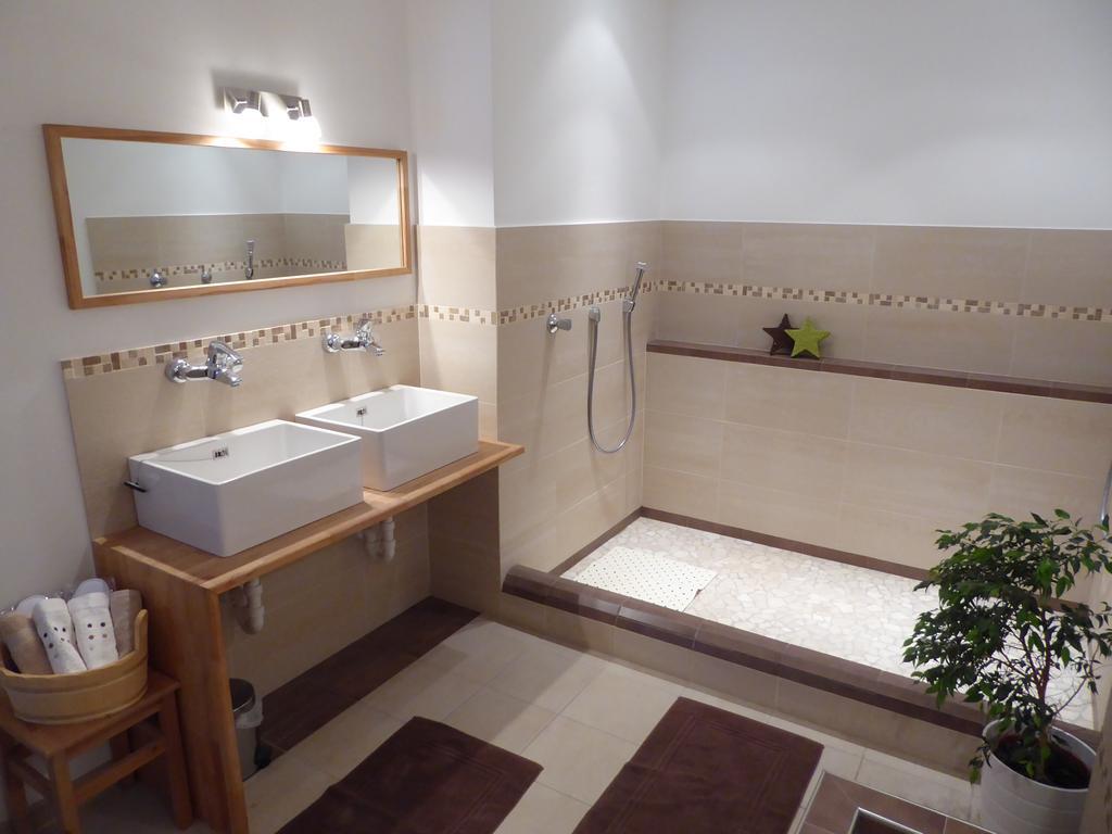 Sonnhof Apartment โตรเดนา ภายนอก รูปภาพ