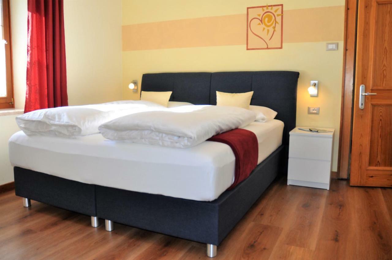 Sonnhof Apartment โตรเดนา ภายนอก รูปภาพ